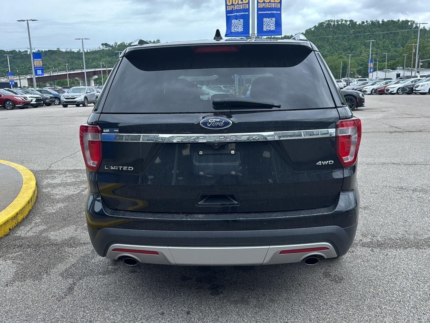 2017 Ford Explorer tan