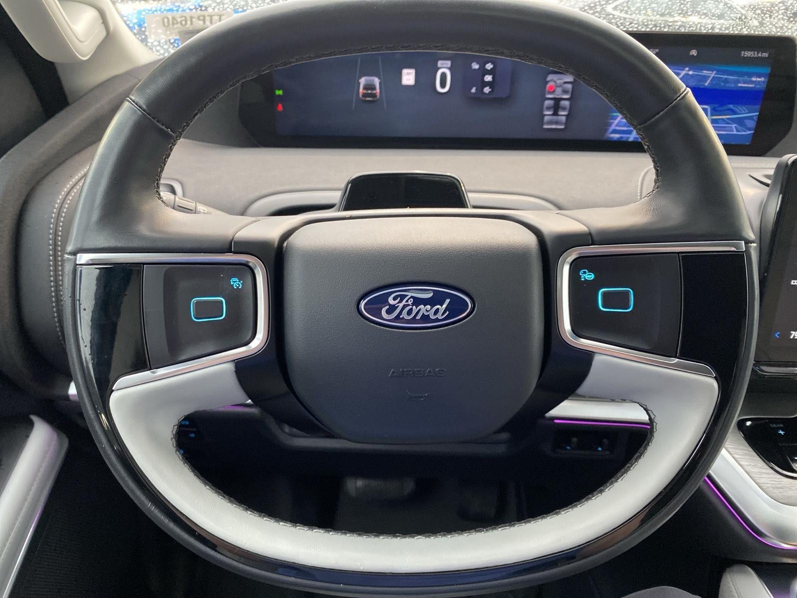 2025 Ford EXPEDITION Base