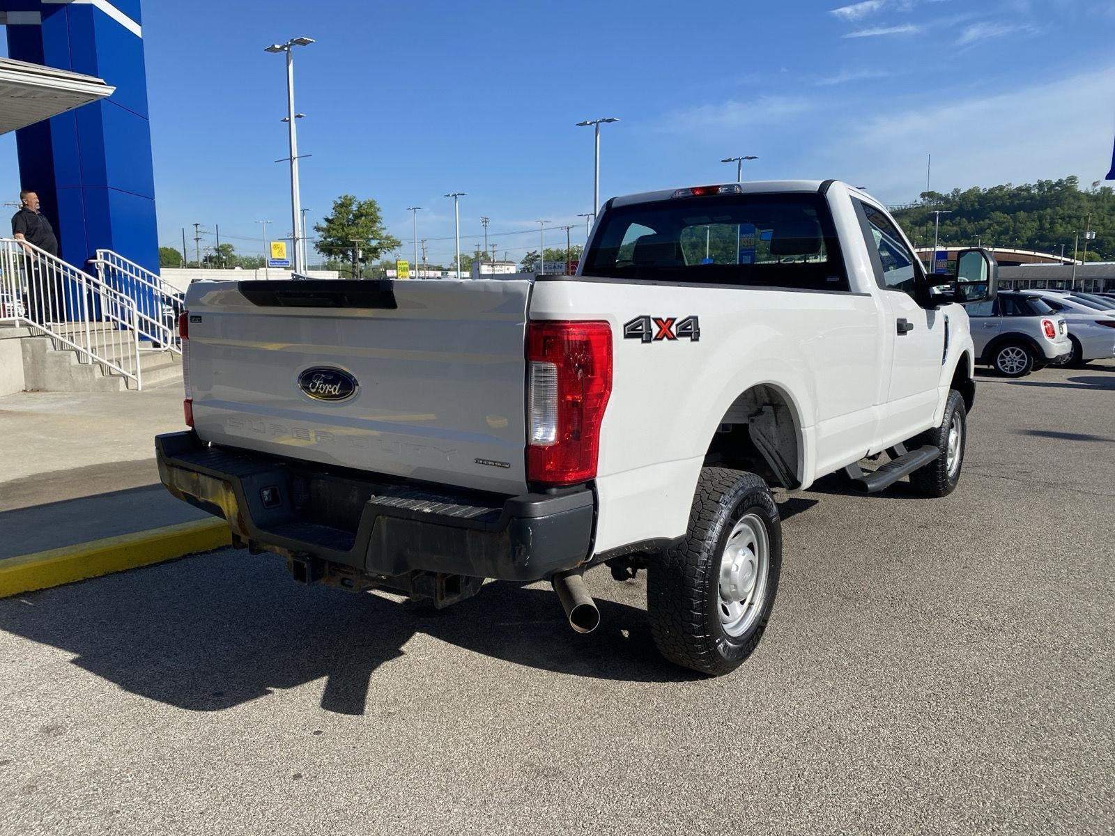 2017 Ford Super Duty F-250 SRW XL