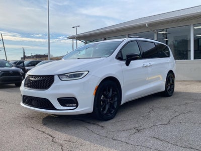 2025 Chrysler Pacifica Limited