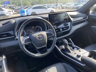 2022 Toyota Highlander XSE