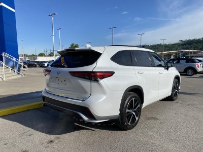 2022 Toyota Highlander XSE
