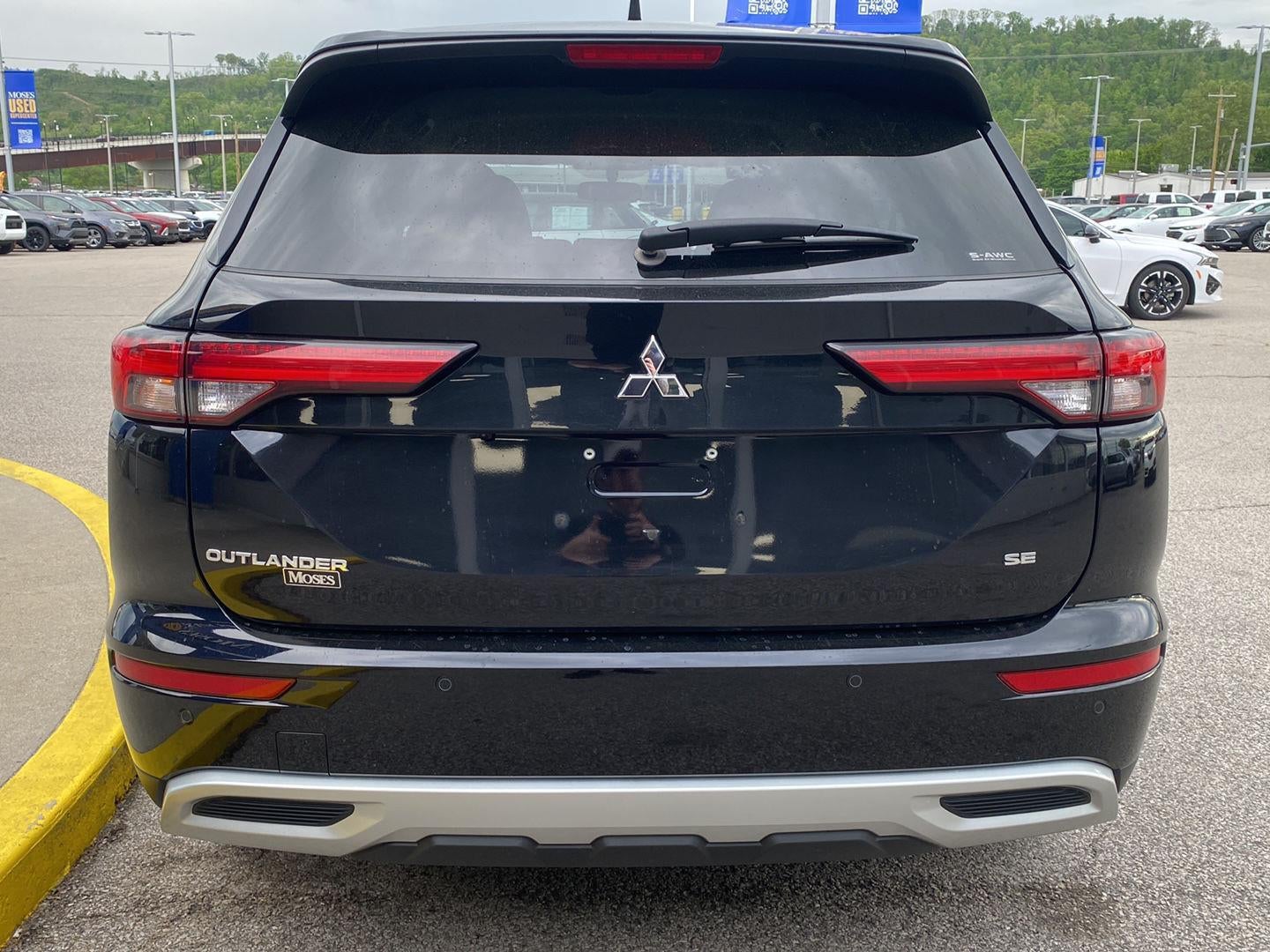 2024 Mitsubishi Outlander SE