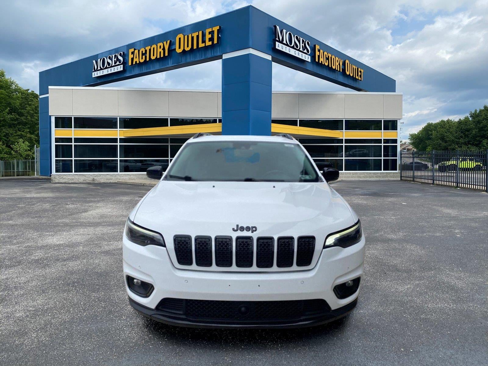 2023 Jeep Cherokee Altitude Lux