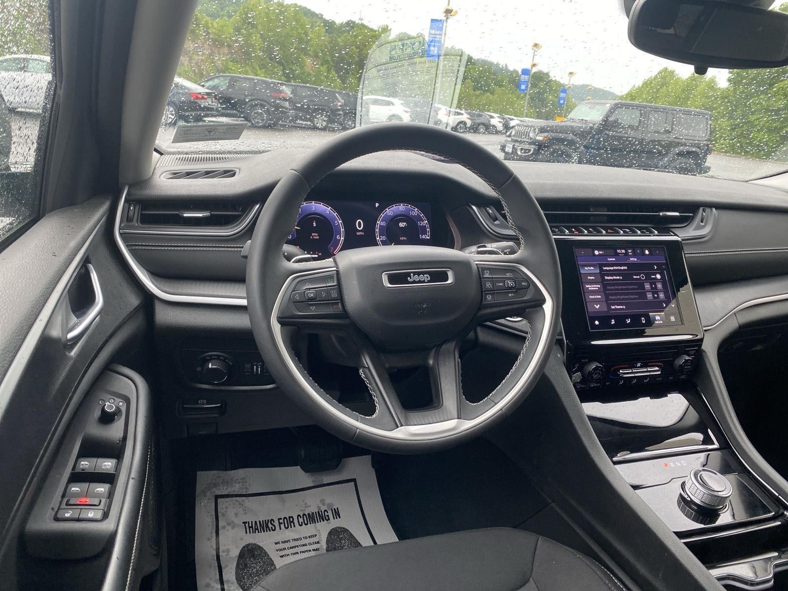 2023 Jeep Grand Cherokee Laredo