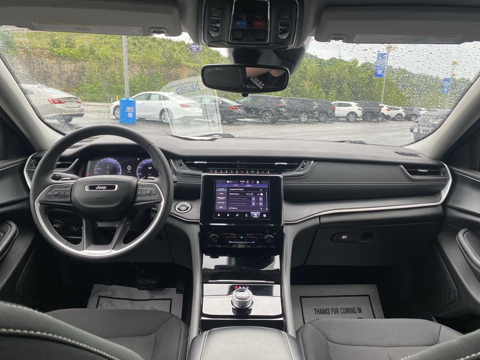 2023 Jeep Grand Cherokee Laredo