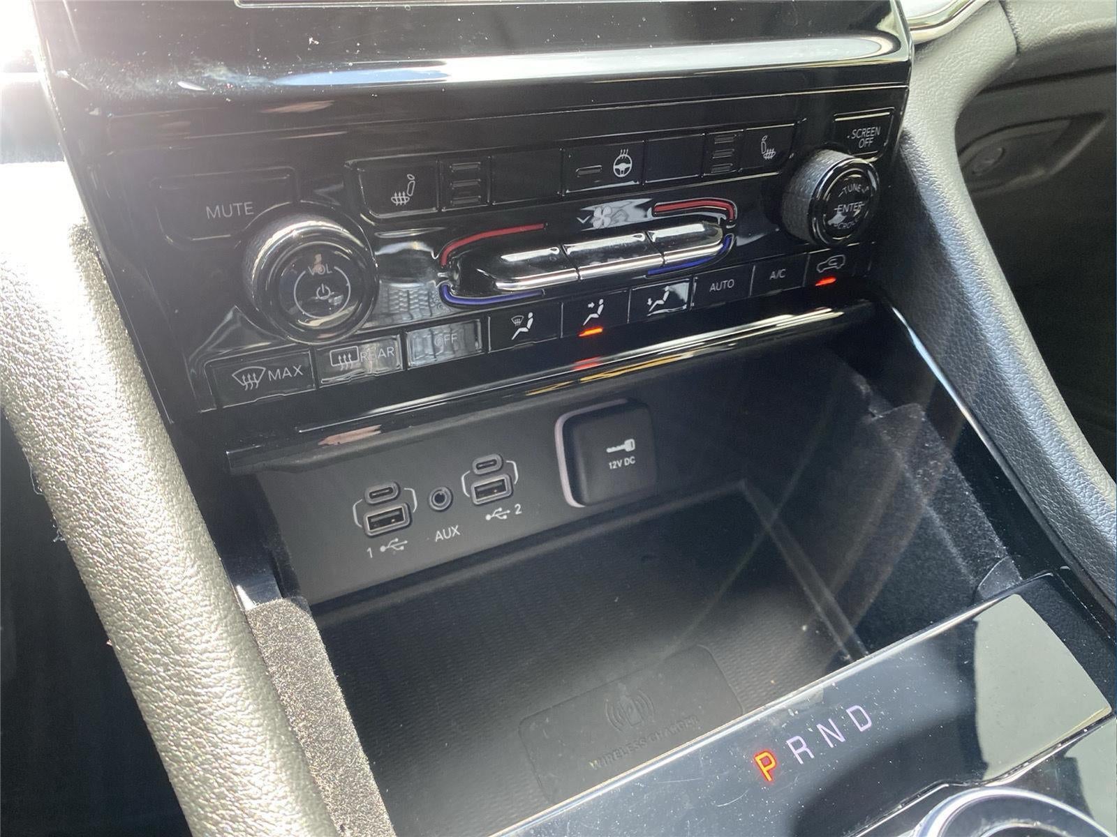 2022 Jeep Grand Cherokee L Laredo