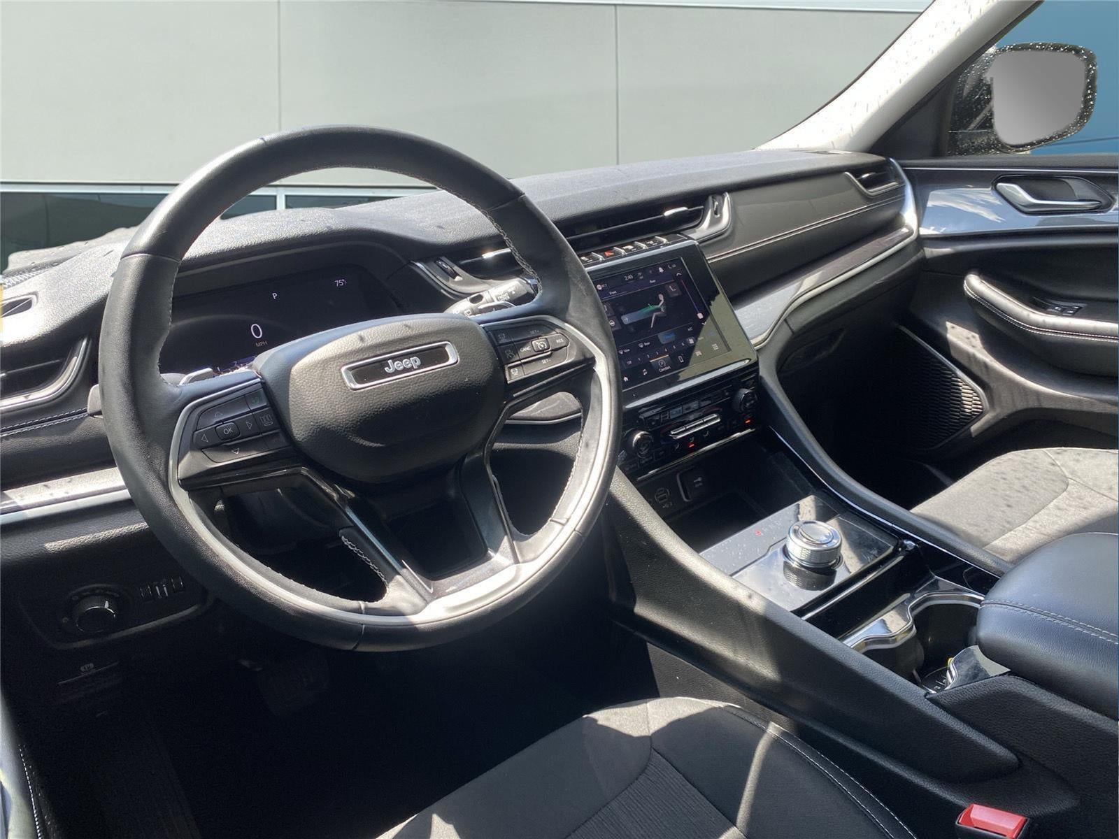 2022 Jeep Grand Cherokee L Laredo