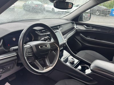 2022 Jeep Grand Cherokee L Laredo