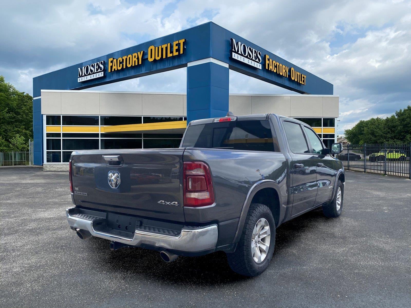2022 RAM 1500 Laramie
