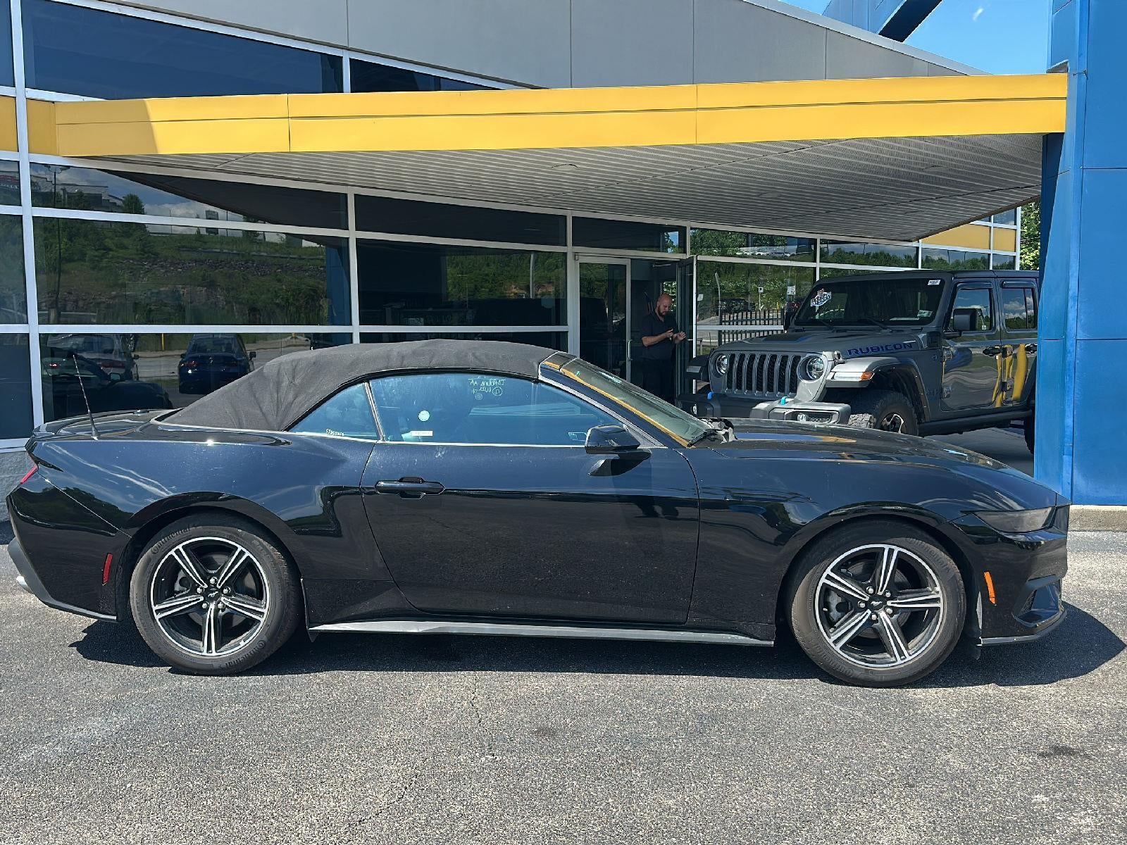 2025 Ford Mustang EcoBoost Premium