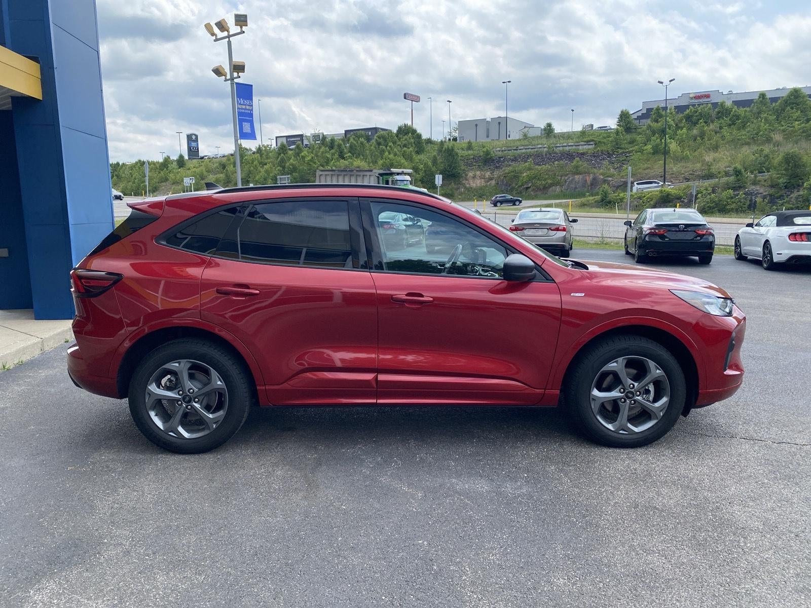 2024 Ford Escape ST-Line