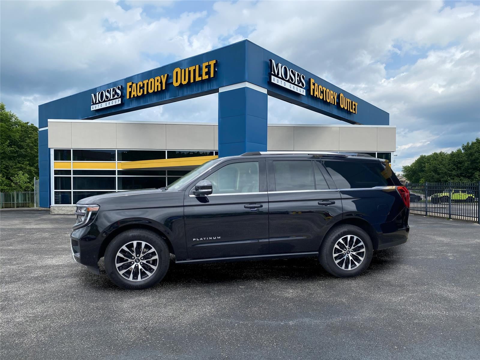 2025 Ford Expedition Platinum