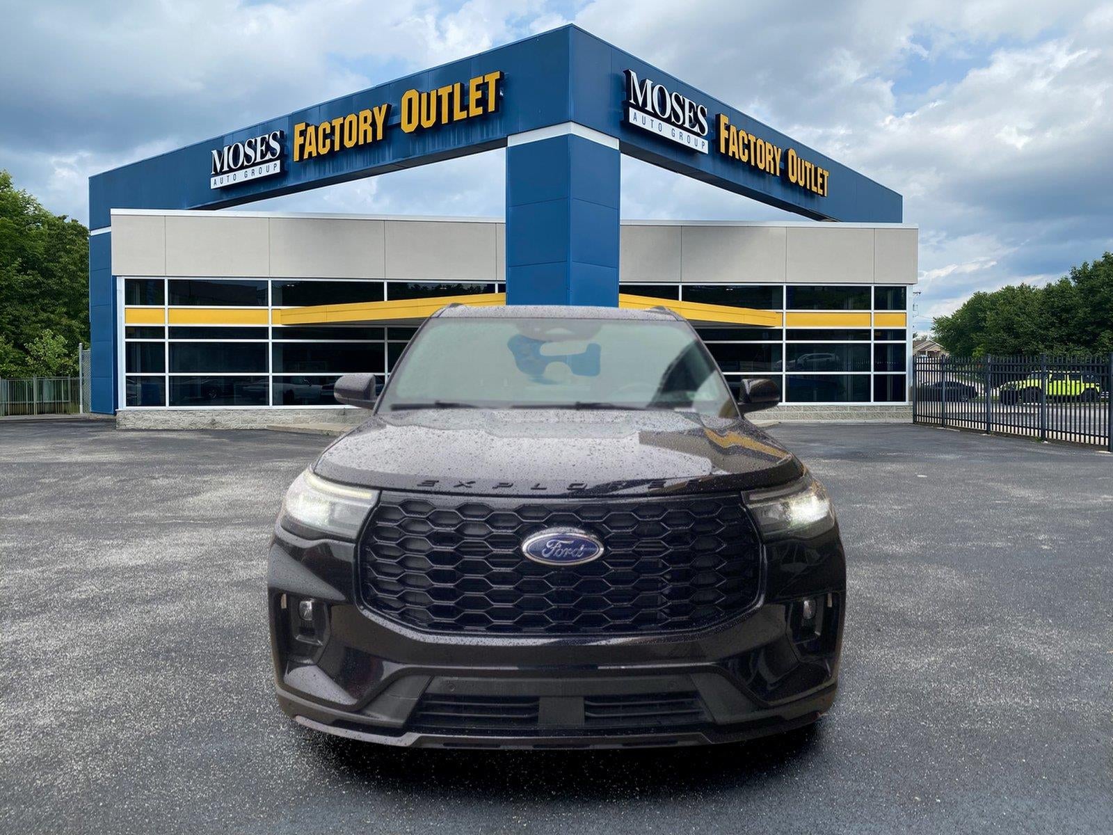 2025 Ford Explorer ST-Line