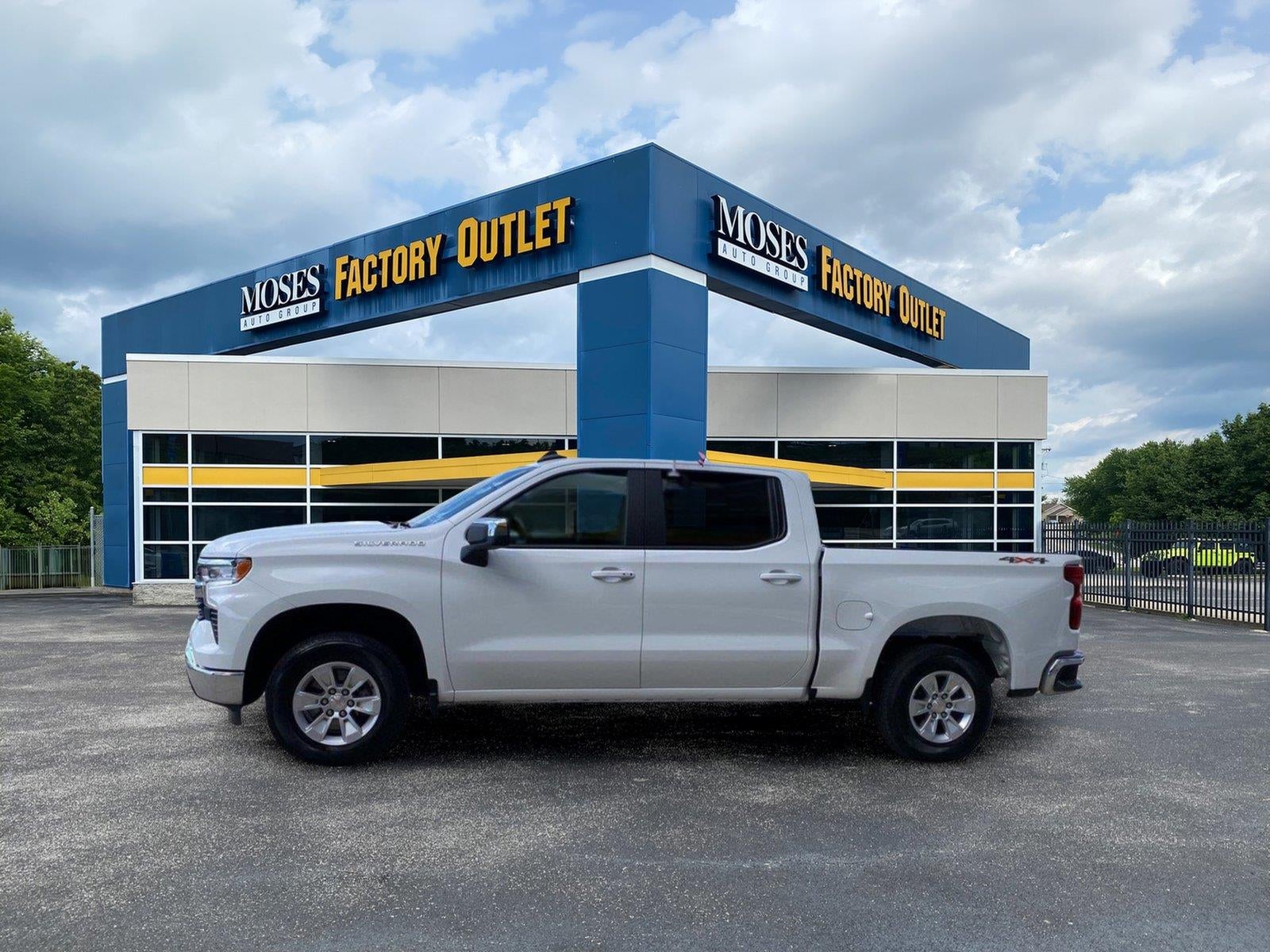 2025 Chevrolet Silverado 1500 LT