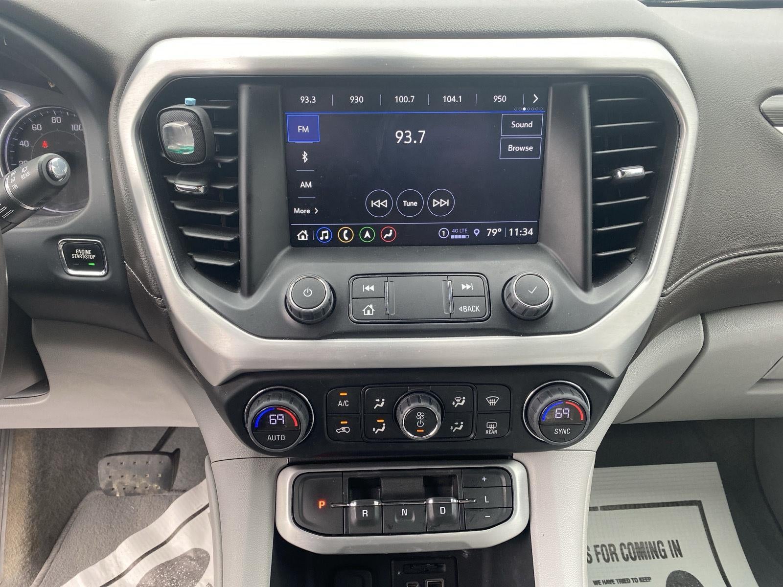 2023 GMC Acadia SLT