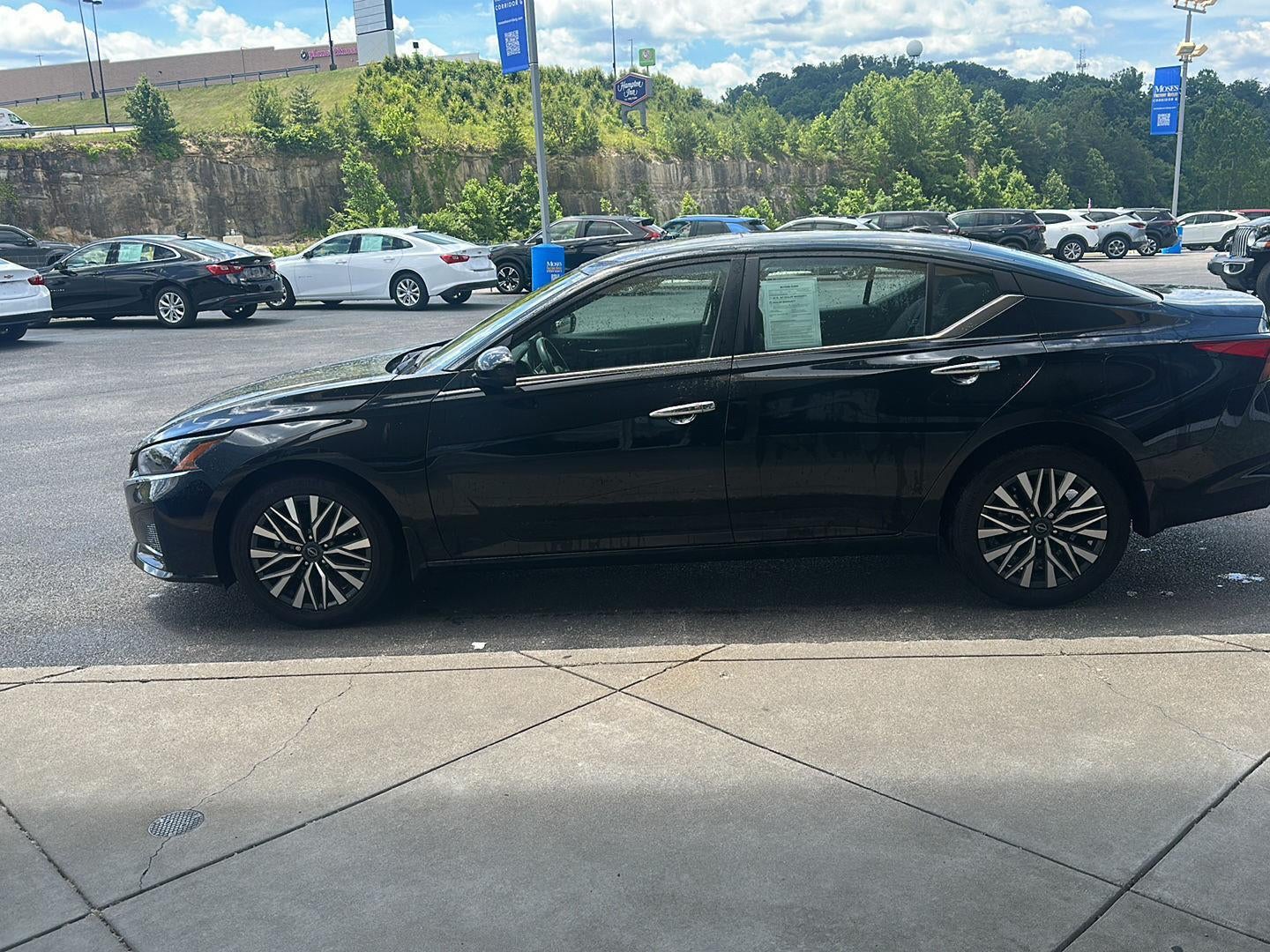 2023 Nissan Altima 2.5 SV