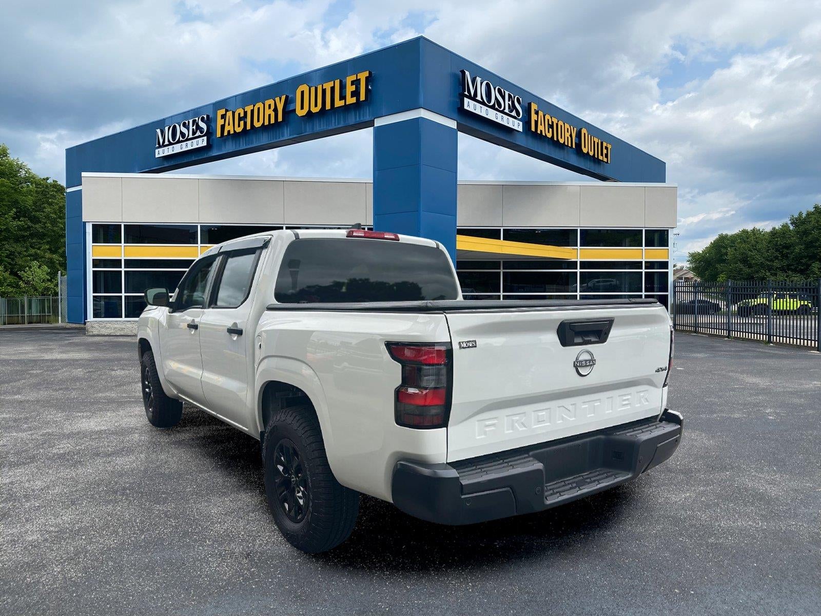 2025 Nissan Frontier S