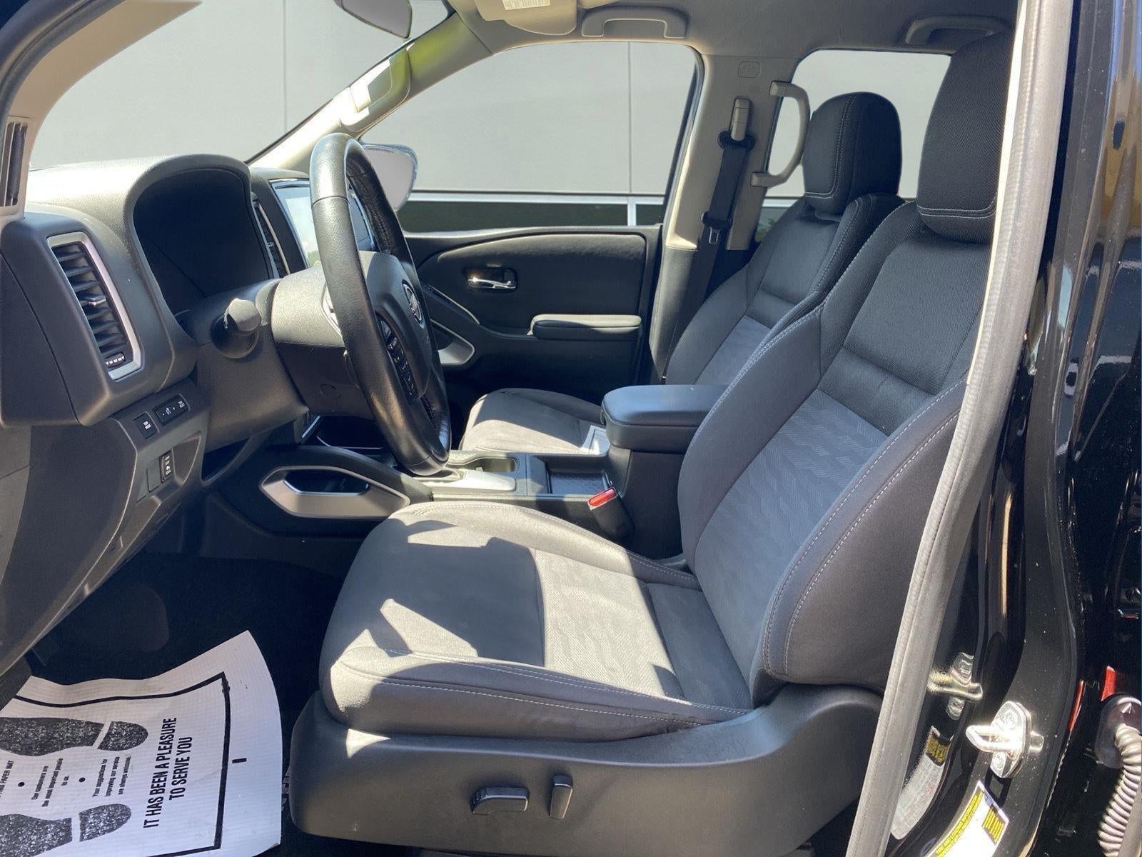 2023 Nissan Frontier SV