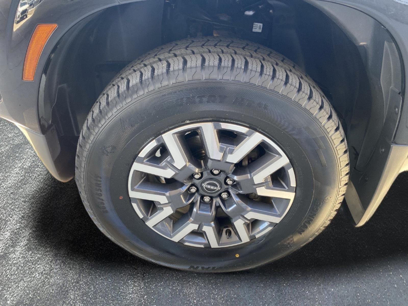 2023 Nissan Frontier SV