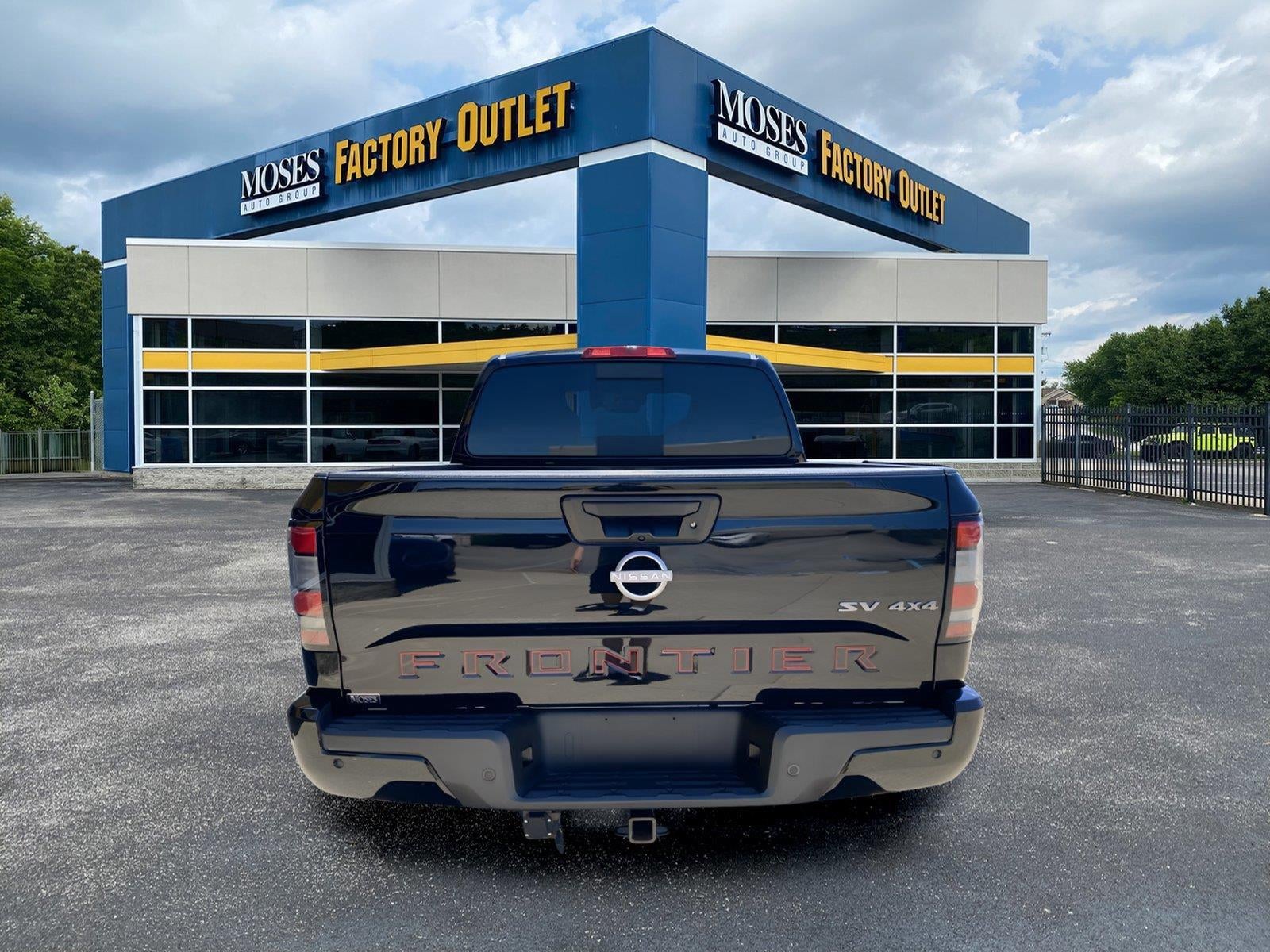 2023 Nissan Frontier SV