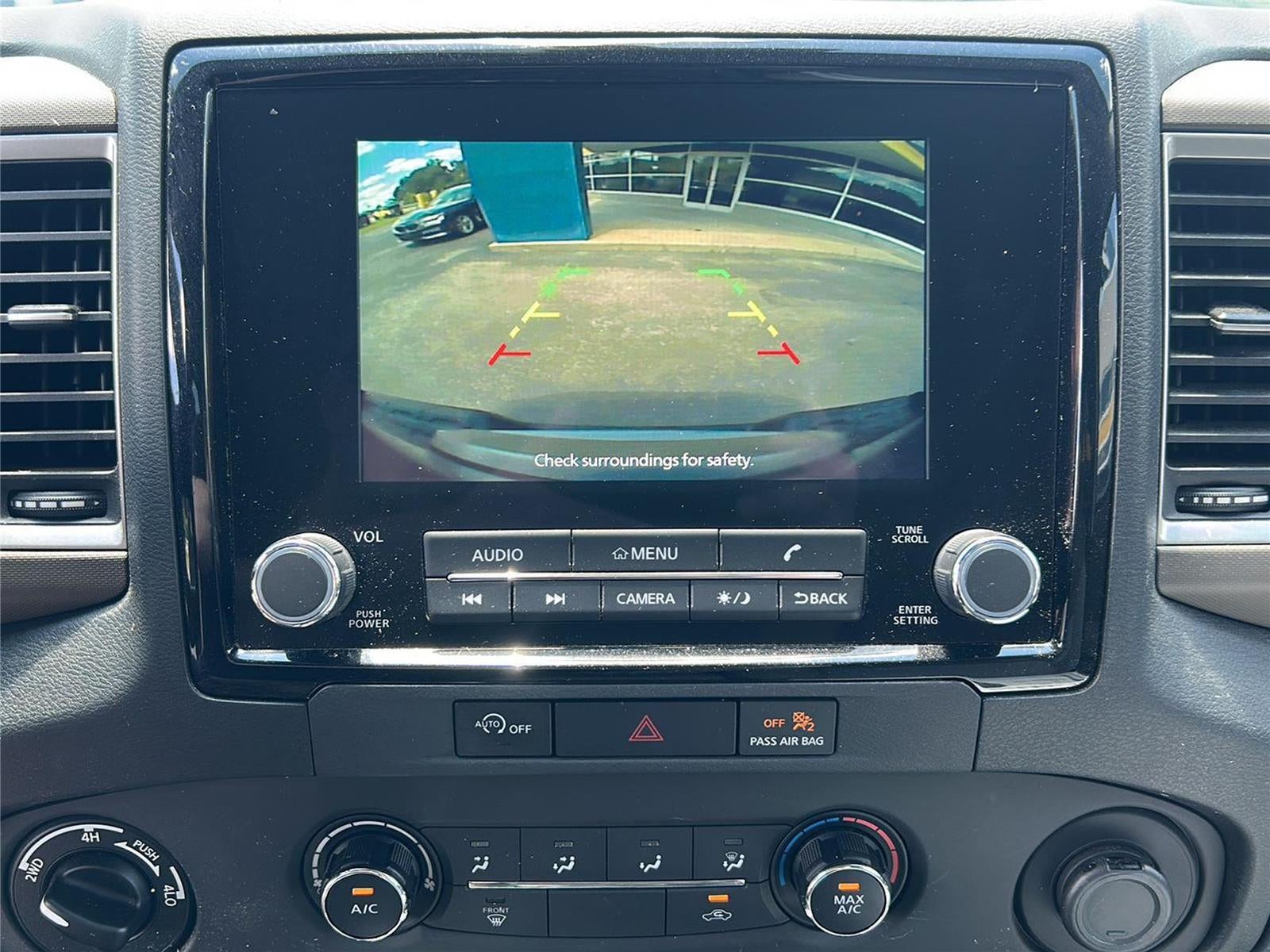 2023 Nissan Frontier SV