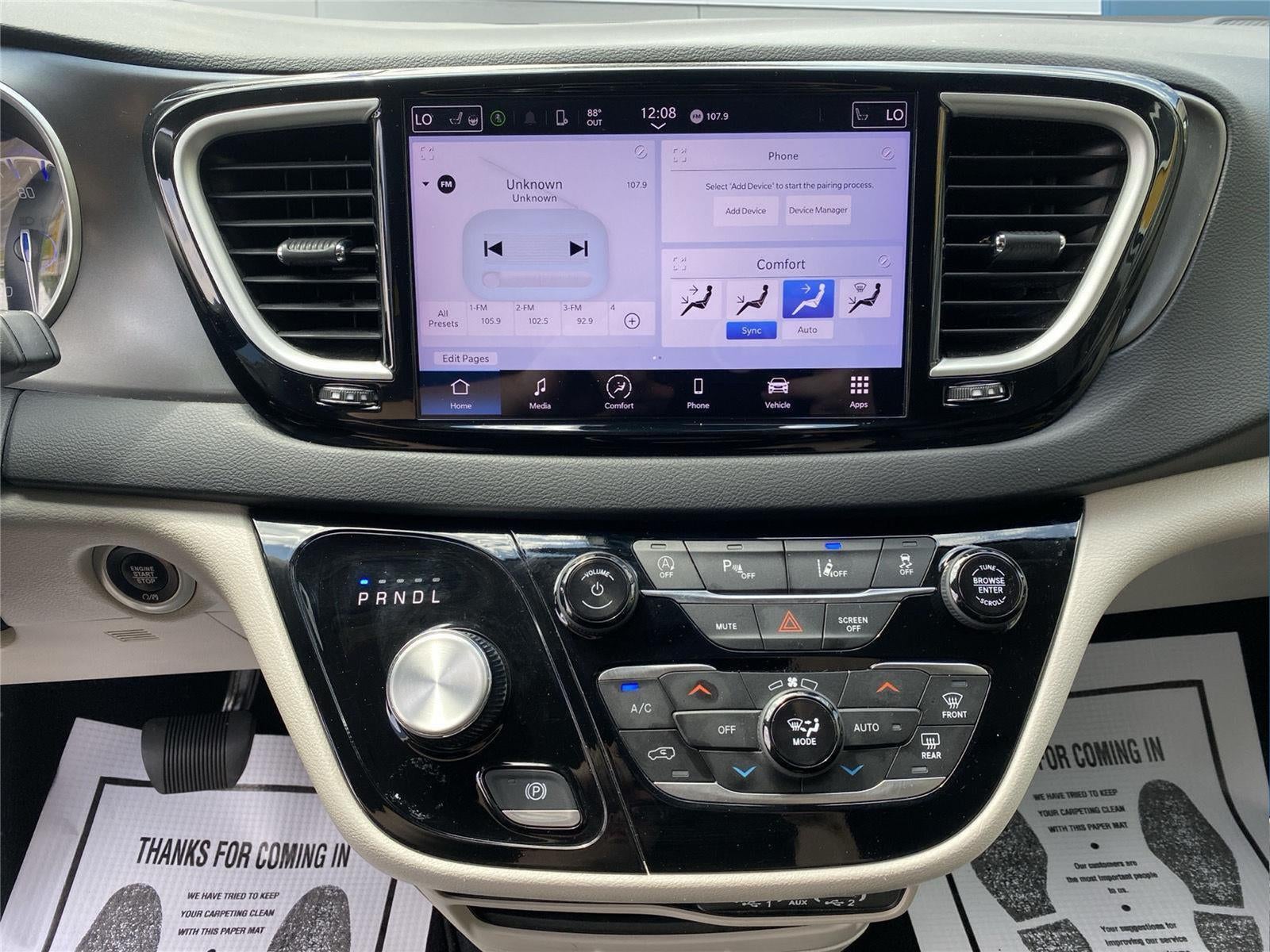 2024 Chrysler Pacifica Touring L