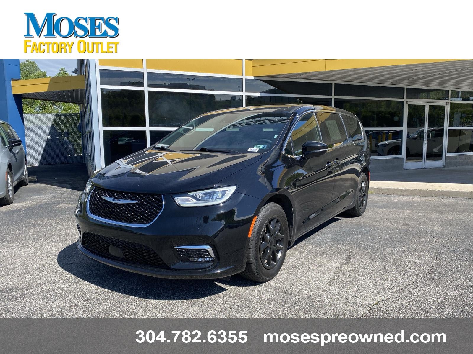 2025 Chrysler Pacifica Select
