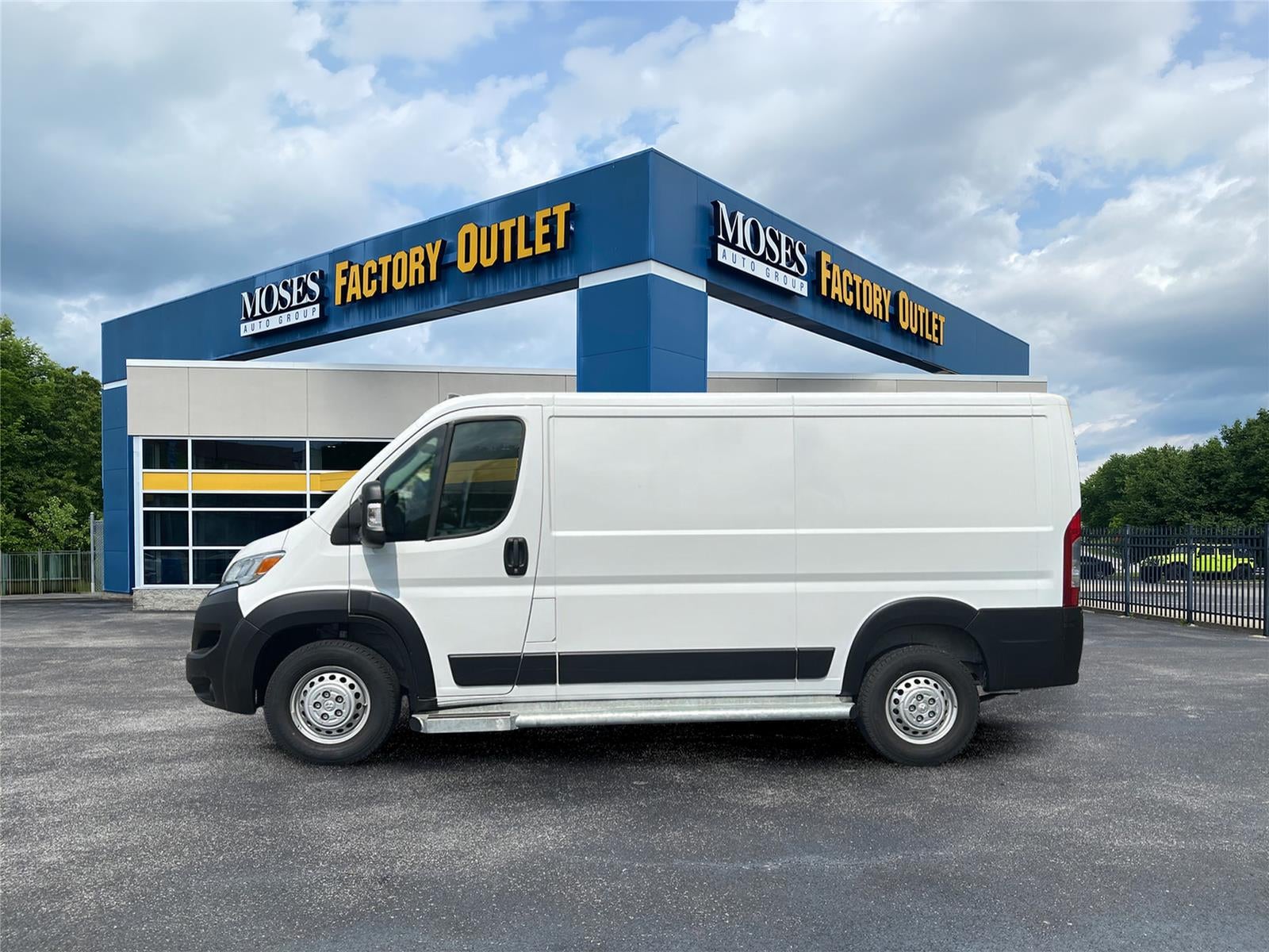 2025 RAM ProMaster Cargo Van Tradesman