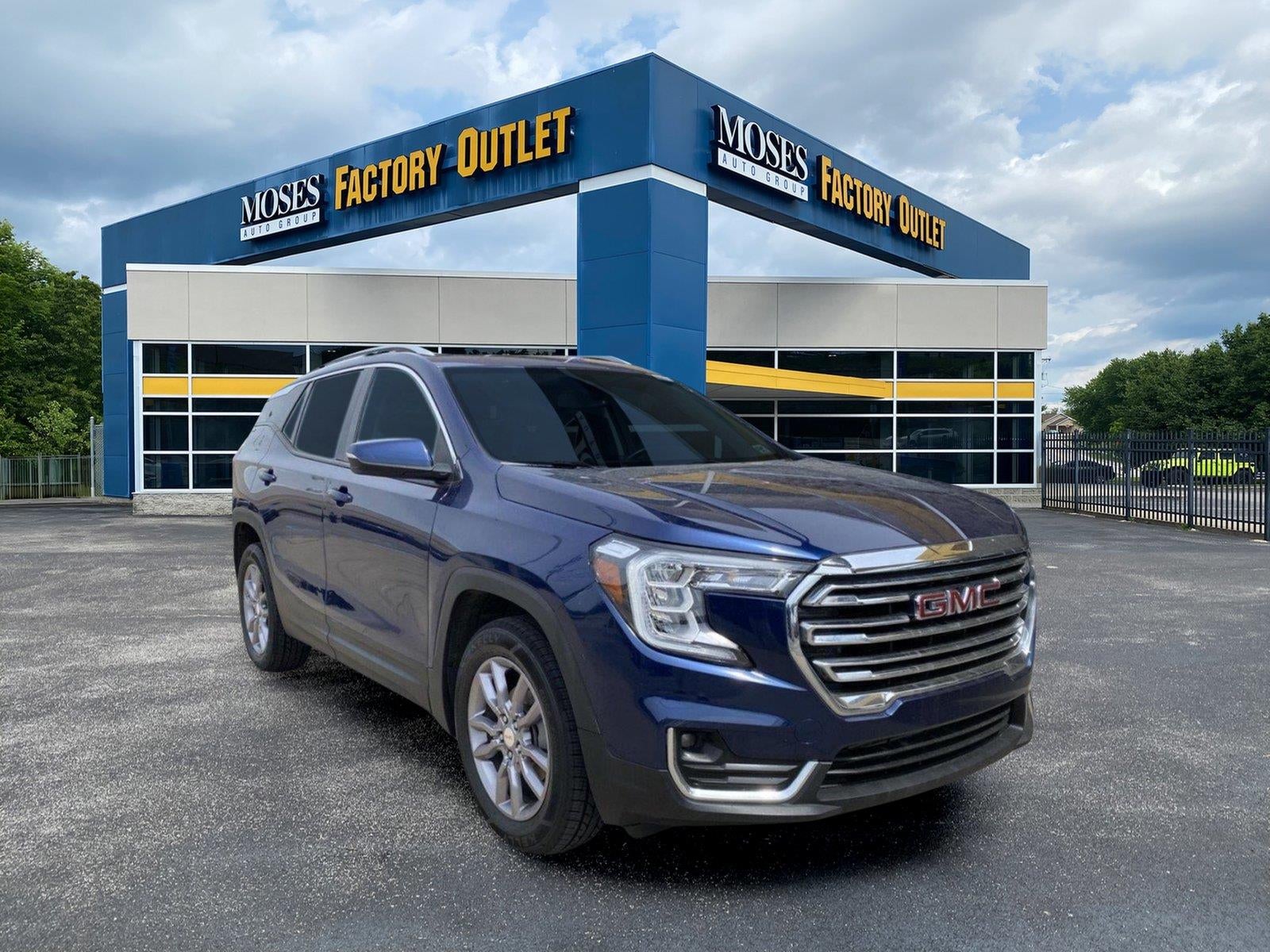 2023 GMC Terrain SLT
