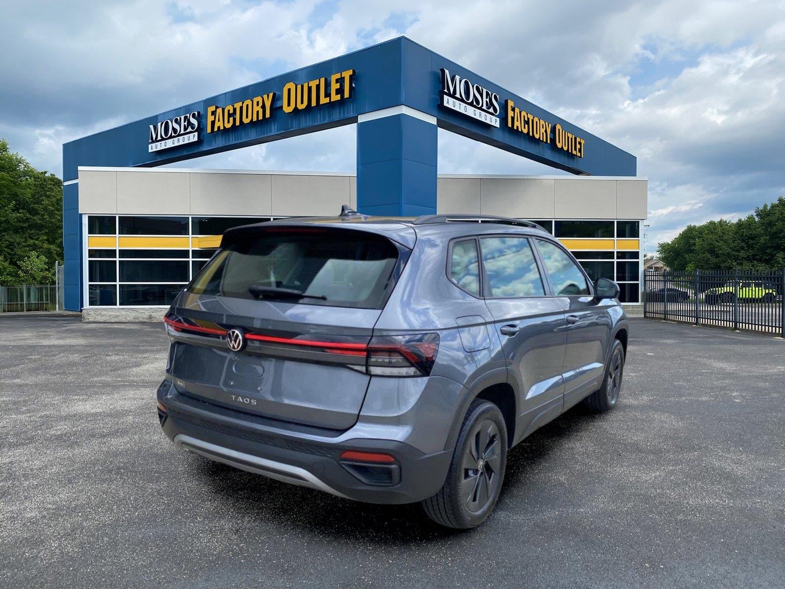 2025 Volkswagen Taos S
