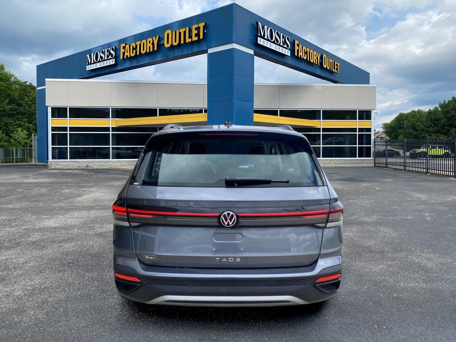 2025 Volkswagen Taos S