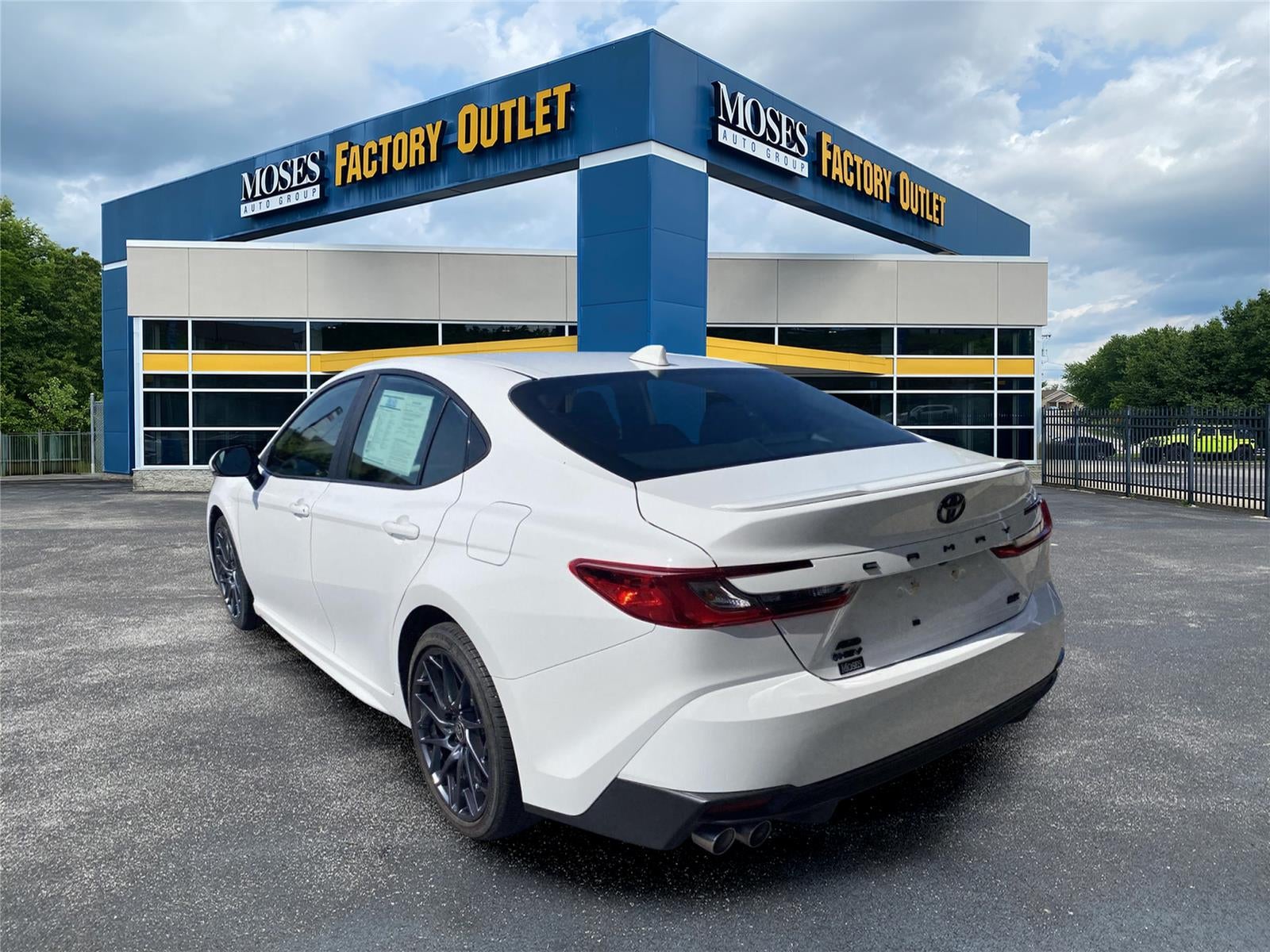 2025 Toyota Camry SE