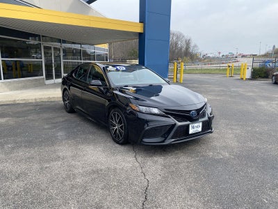 2023 Toyota Camry Hybrid SE