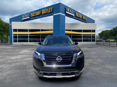 2024 Nissan Pathfinder SL