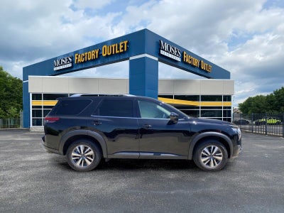2024 Nissan Pathfinder SL