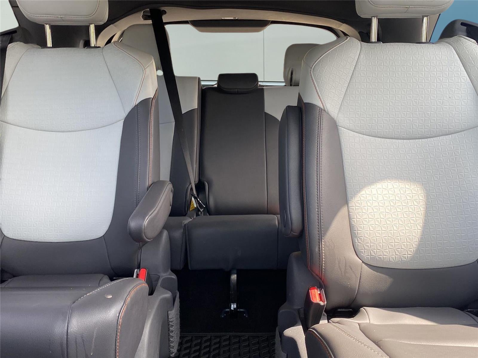 2021 Toyota SIENNA MINIVAN