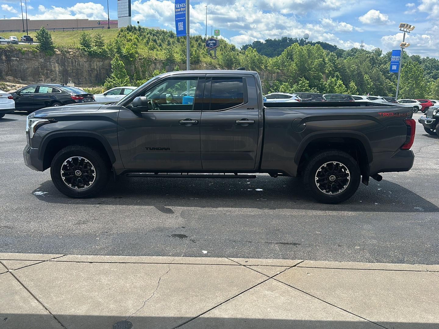 2023 Toyota Tundra SR5