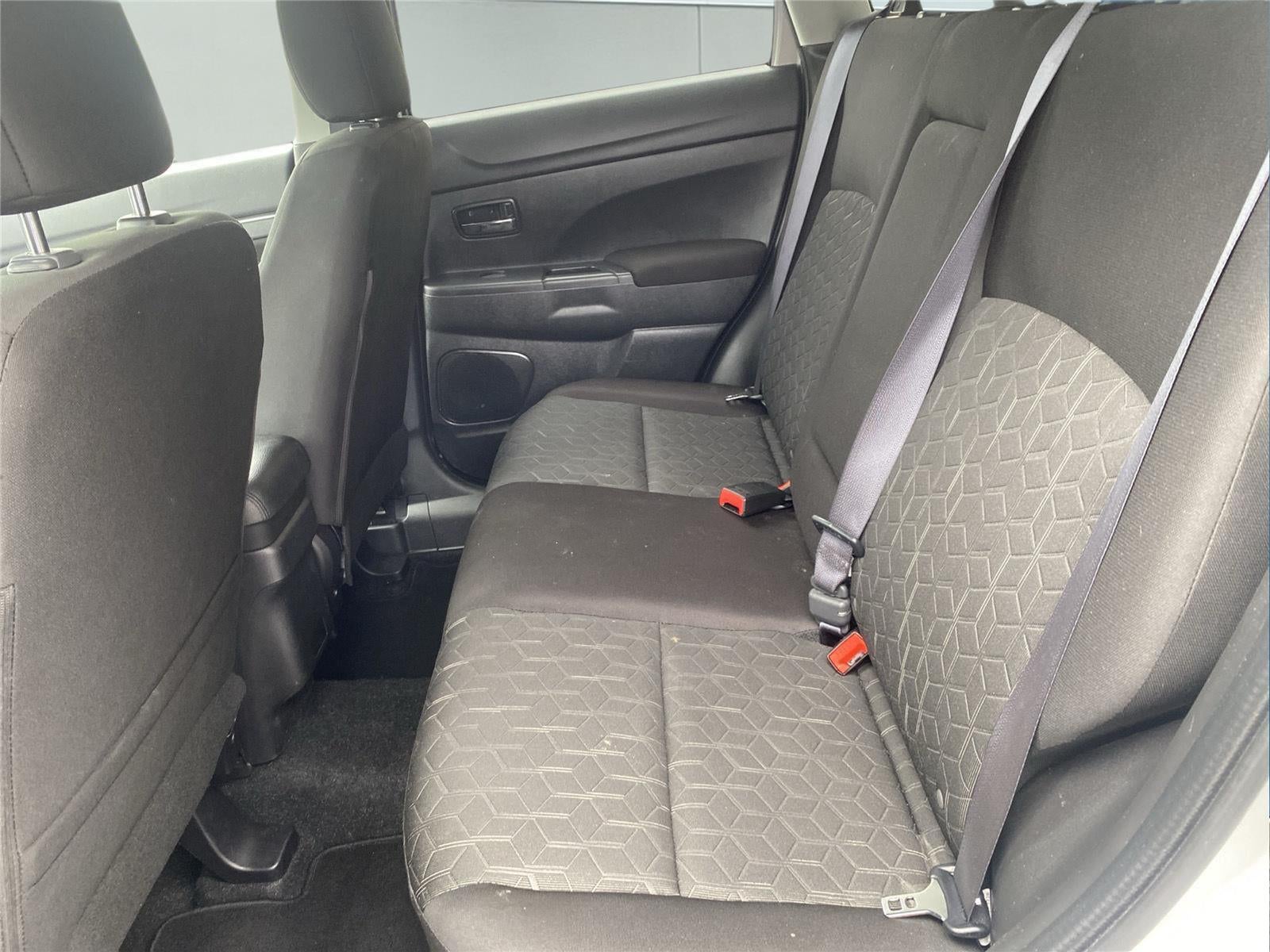 2025 Mitsubishi Outlander Sport ES