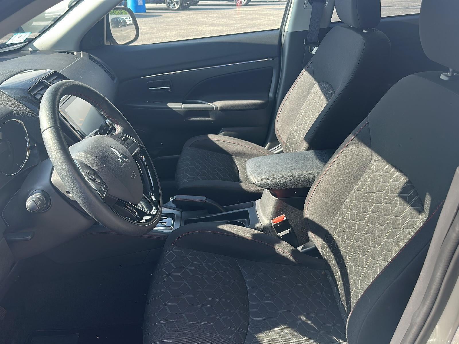 2025 Mitsubishi Outlander Sport S