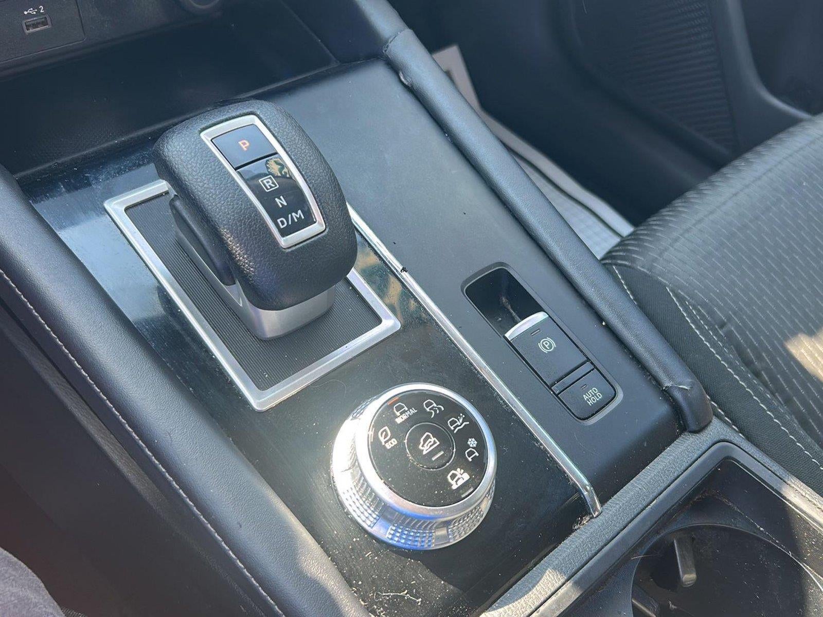 2022 Mitsubishi Outlander ES