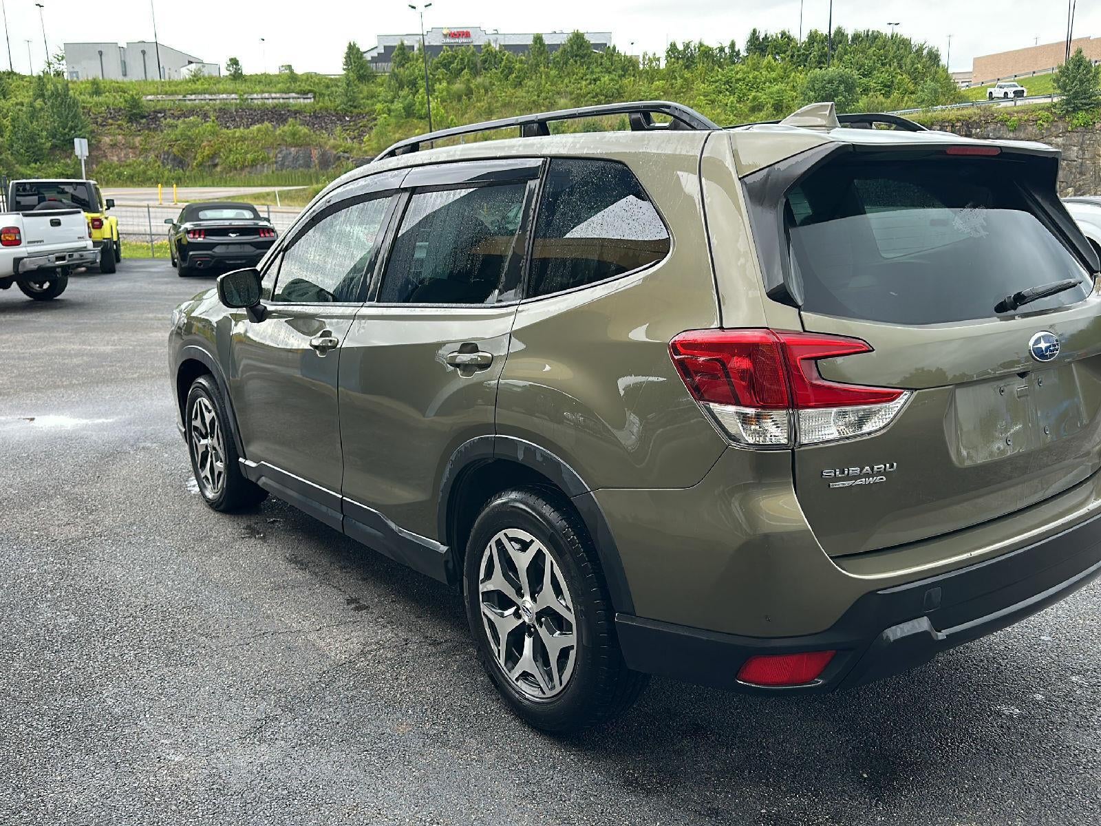 2023 Subaru Forester Premium