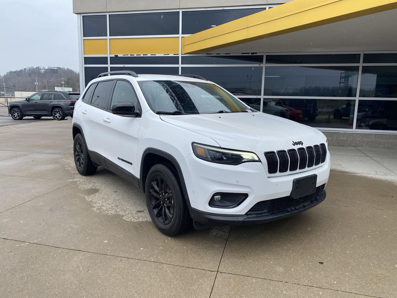 2023 Jeep Cherokee Altitude Lux