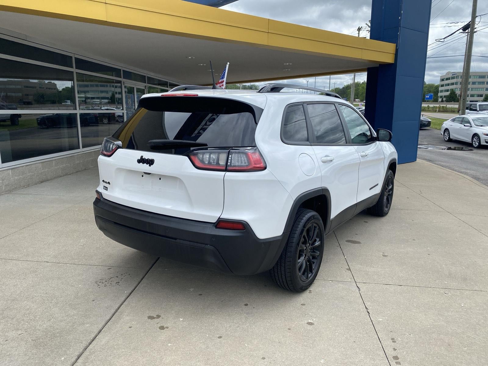 2023 Jeep Cherokee Altitude Lux