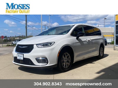 2025 Chrysler Pacifica Select