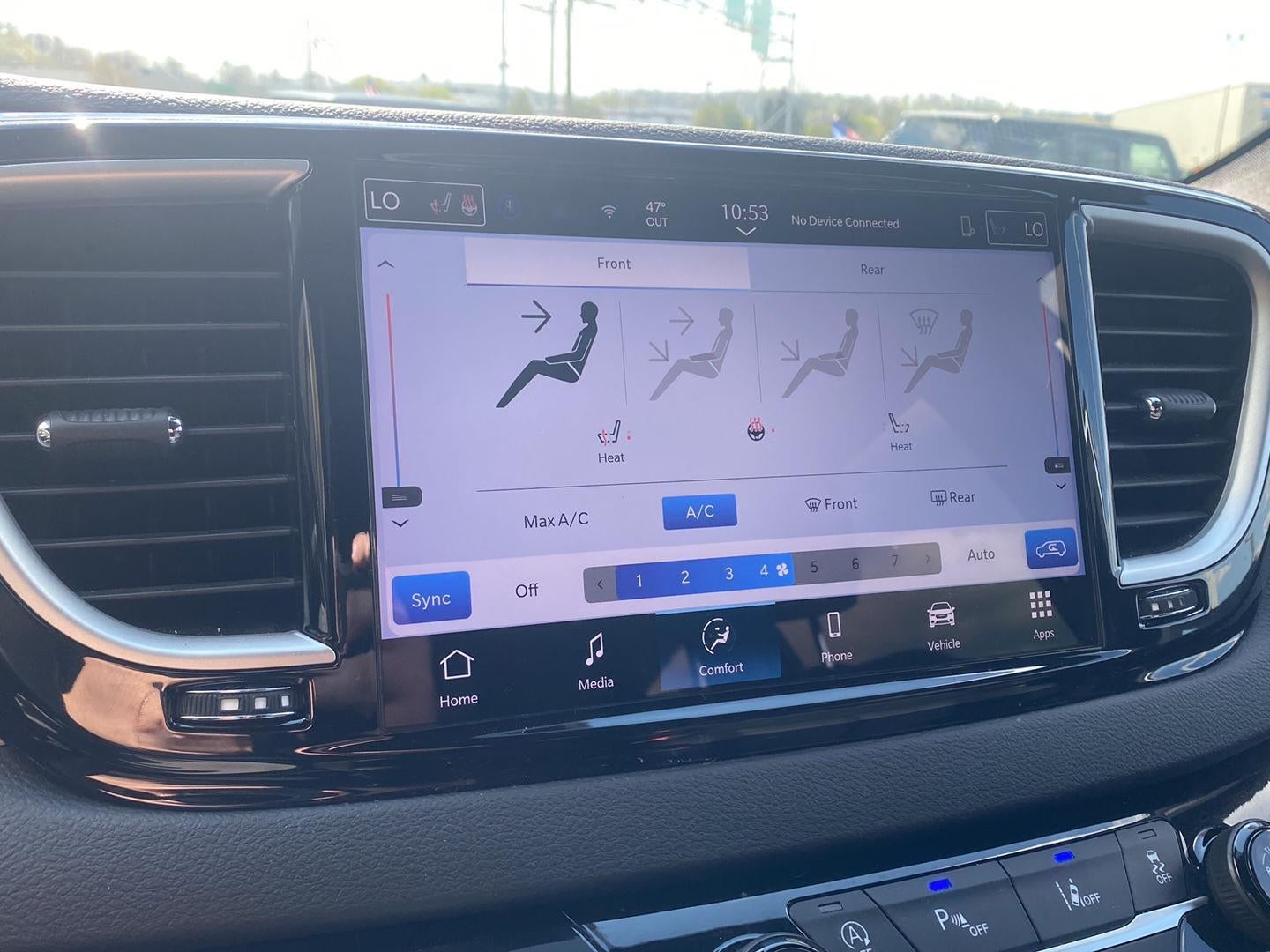 2025 Chrysler Pacifica Select