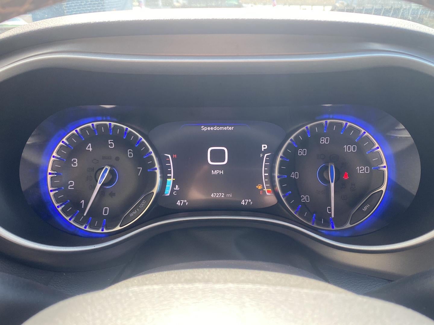 2025 Chrysler Pacifica Select